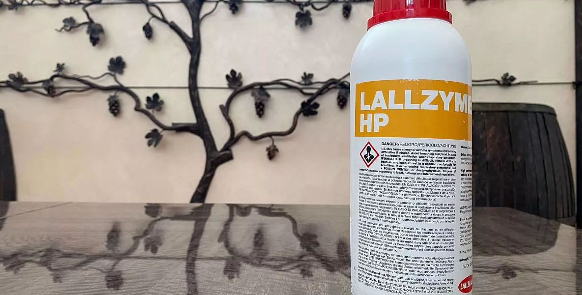 Жидкий ферментный препарат LALLZYME HP